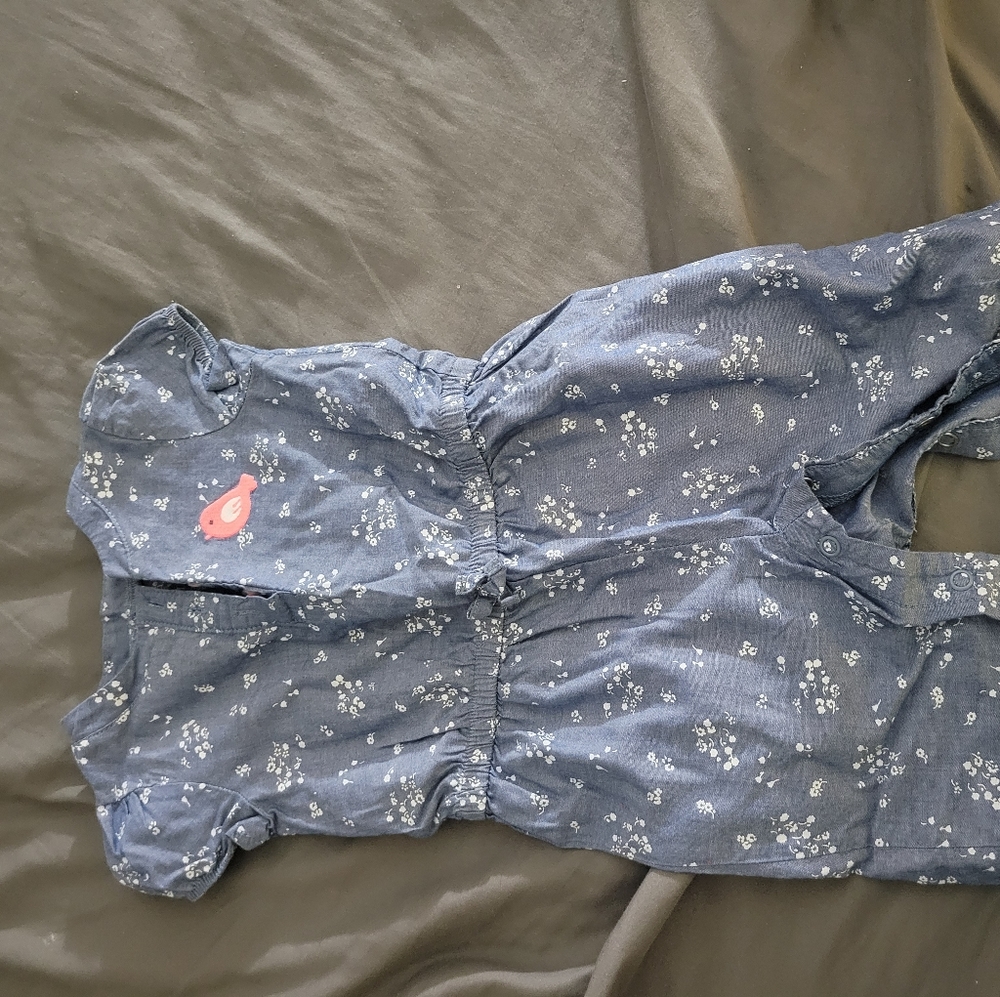 Baby jump suit